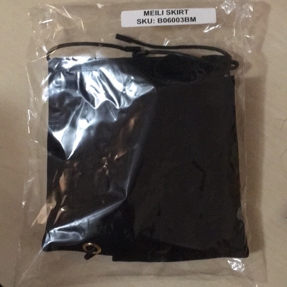 Are You Am I Meili Skirt - Size M - Picture 8 of 11